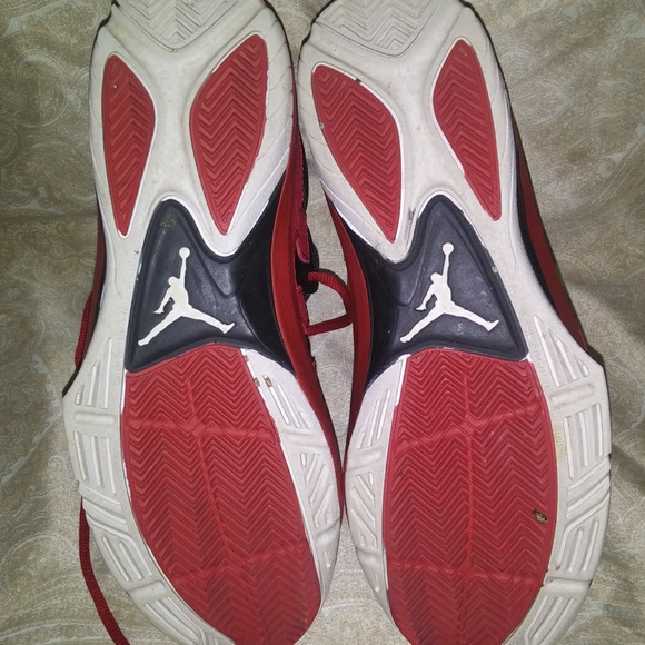 Jordans, Red and black, Size 5.5 (in mens) - Picture 2 of 6